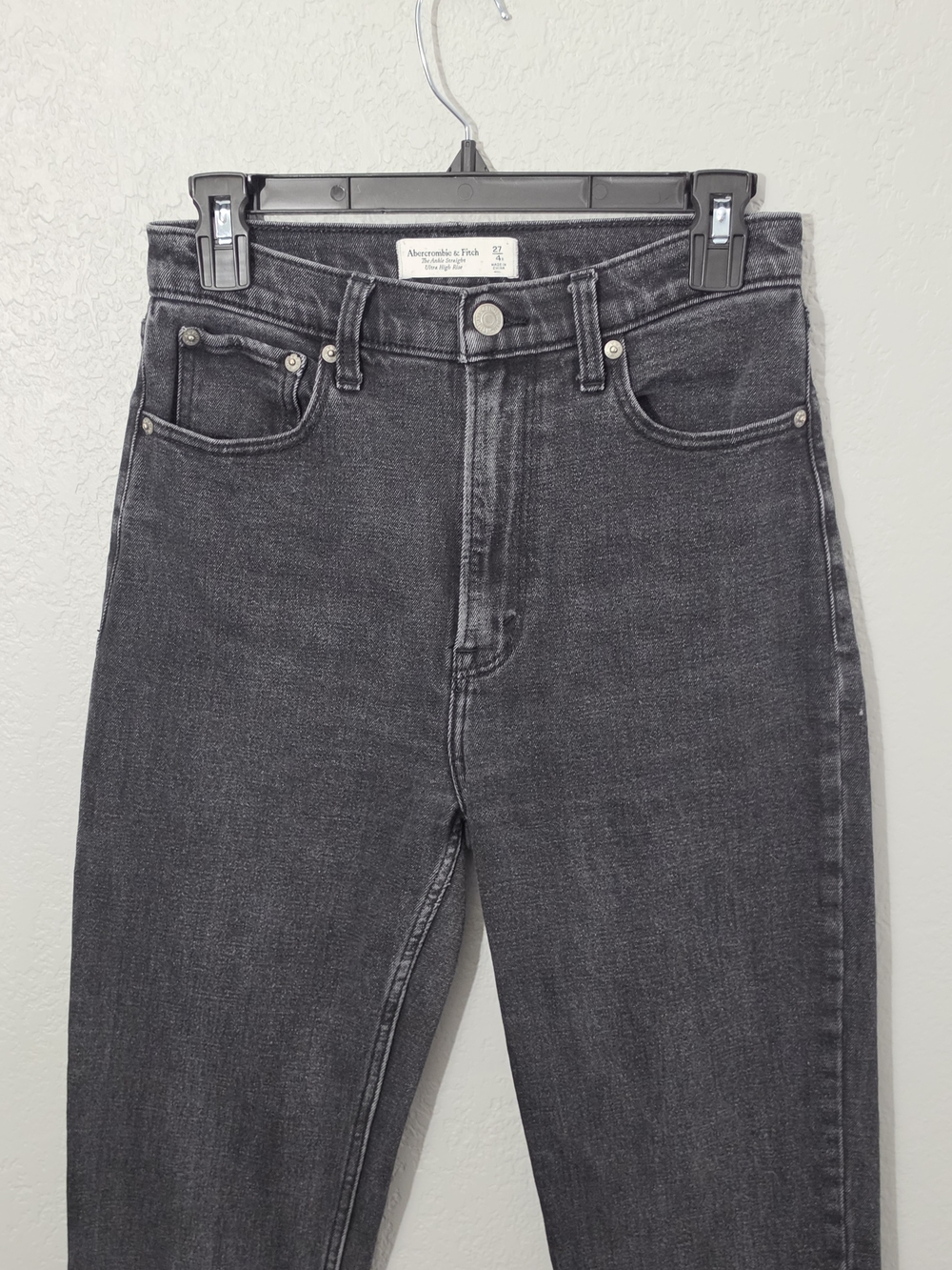 Abercrombie & Fitch The Ankle Straight Ultra High Rise Washed Black Womens 27R - Picture 2 of 8